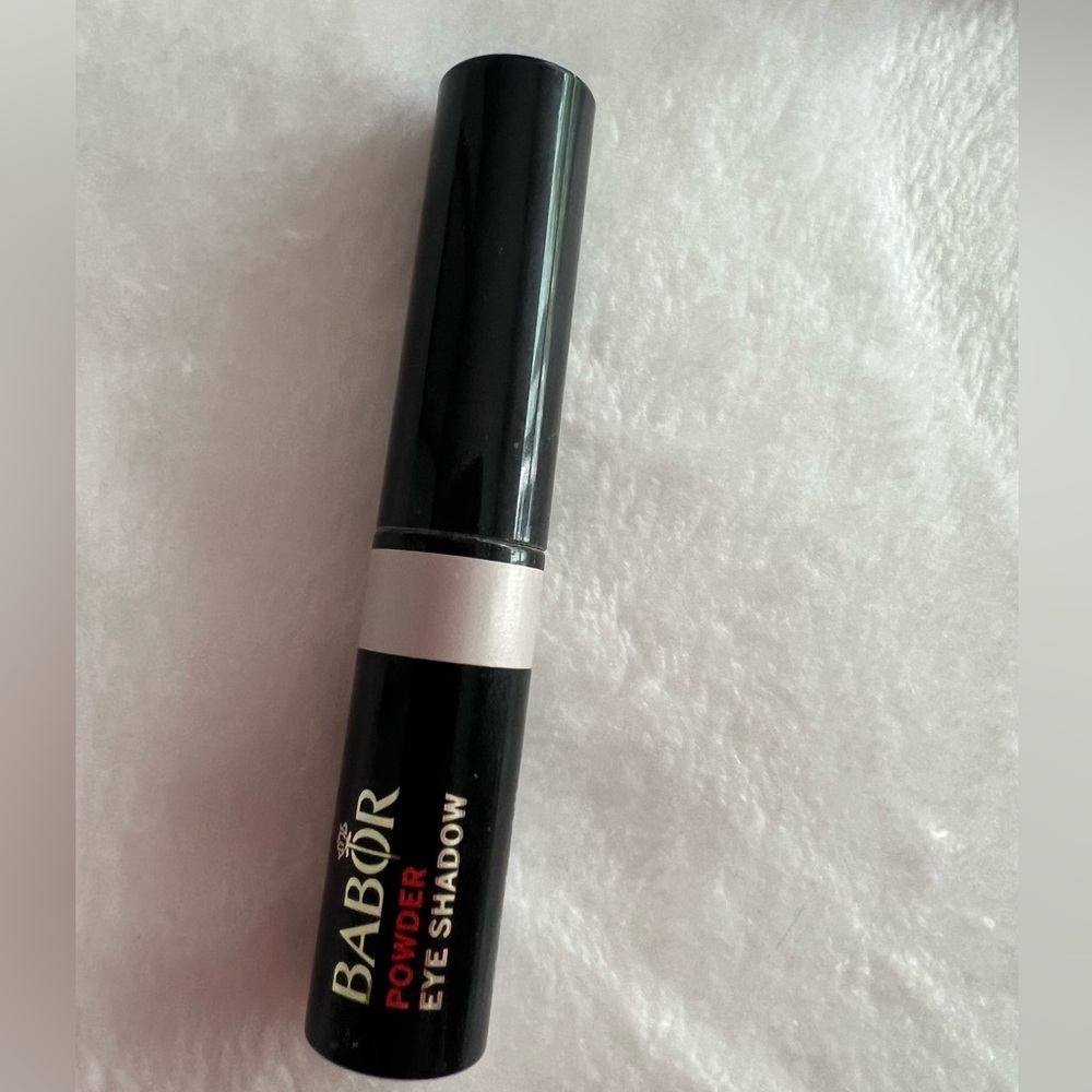 Babor powder eye shadow .New no box